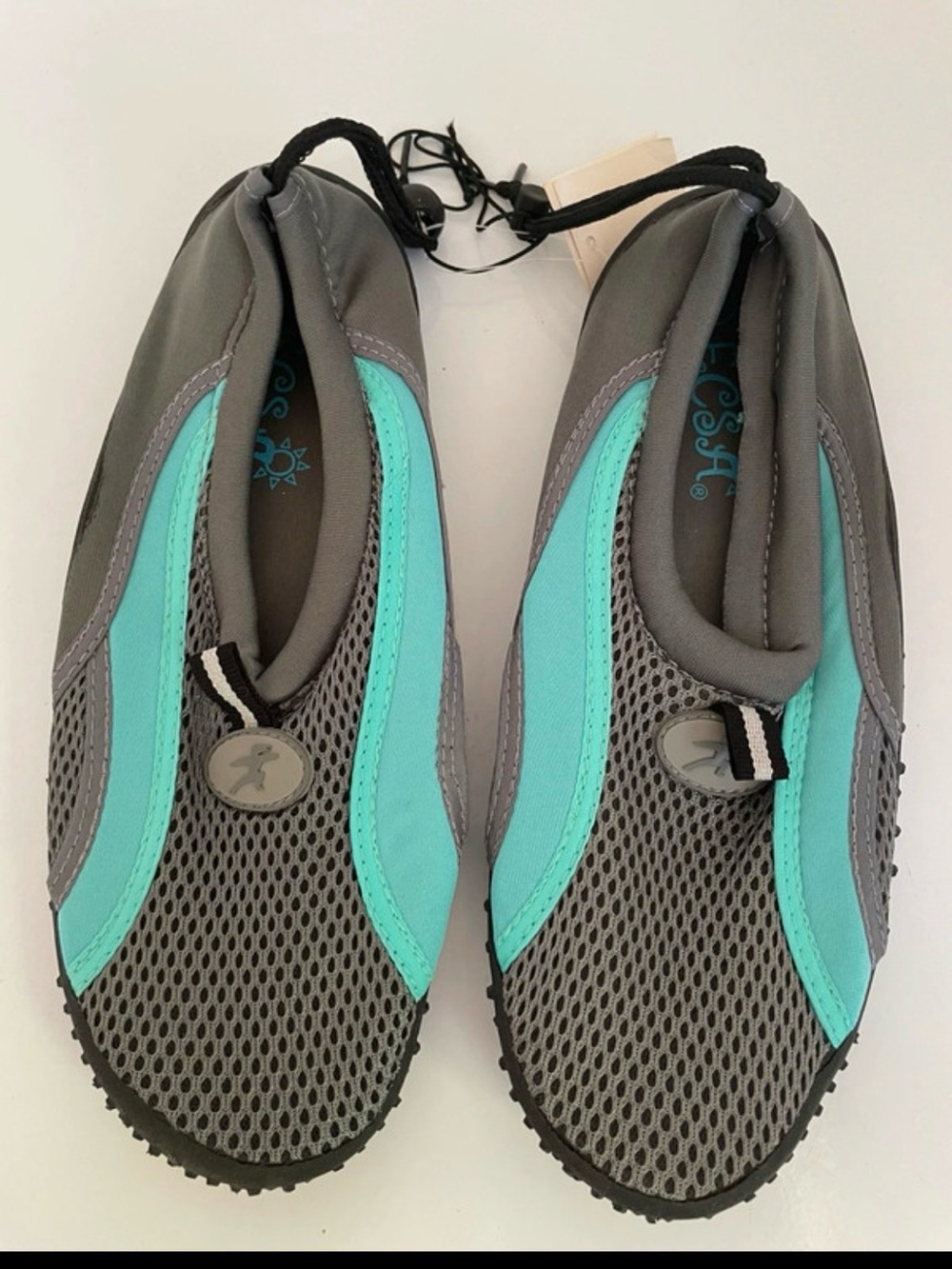 NWT Ladies Water Shoes Outdoor Swim Shoes Size 7